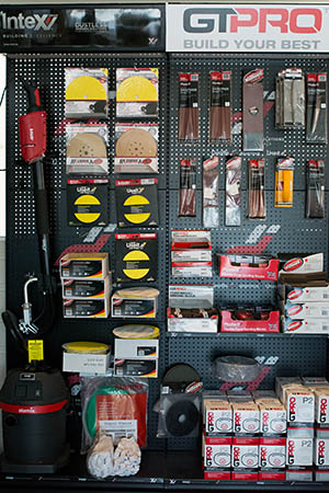 Tools and accessories showroom display 